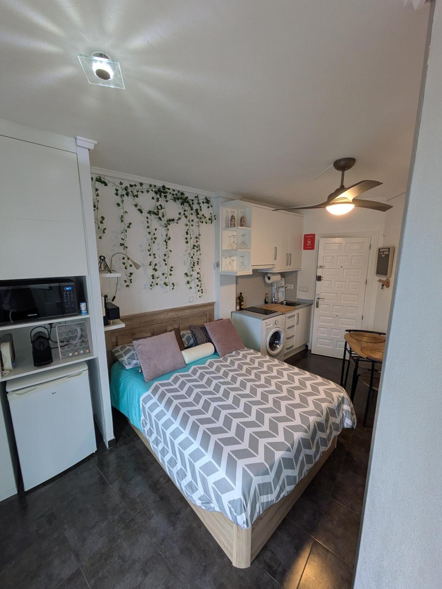 Estudio Con Piscina, Playa Y Wifi Denia Exteriör bild